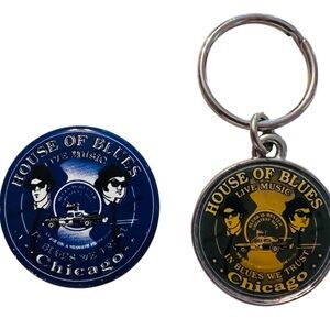 2 PC Set HOUSE OF BLUES CHICAGO Opening Day Party 1996 Metal Keyring & Pin MINT